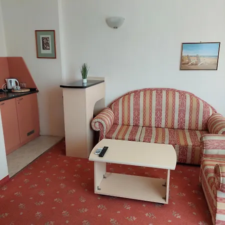 Hotel Gardia 3*